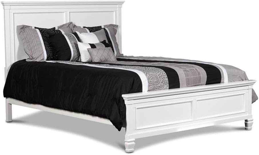New Classic Tamarack 4-Piece Wood Queen Bedroom Set with Nightstand in White