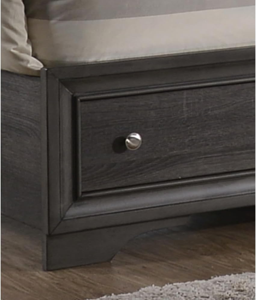 Traditional Gray Wood Queen Size Bedroom Storage Set, 4-Piece Bed Frame with Drawers and Nightstands, Finished in Gray Color