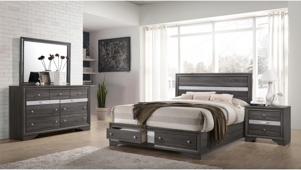 Traditional Gray Wood Queen Size Bedroom Storage Set, 4-Piece Bed Frame with Drawers and Nightstands, Finished in Gray Color