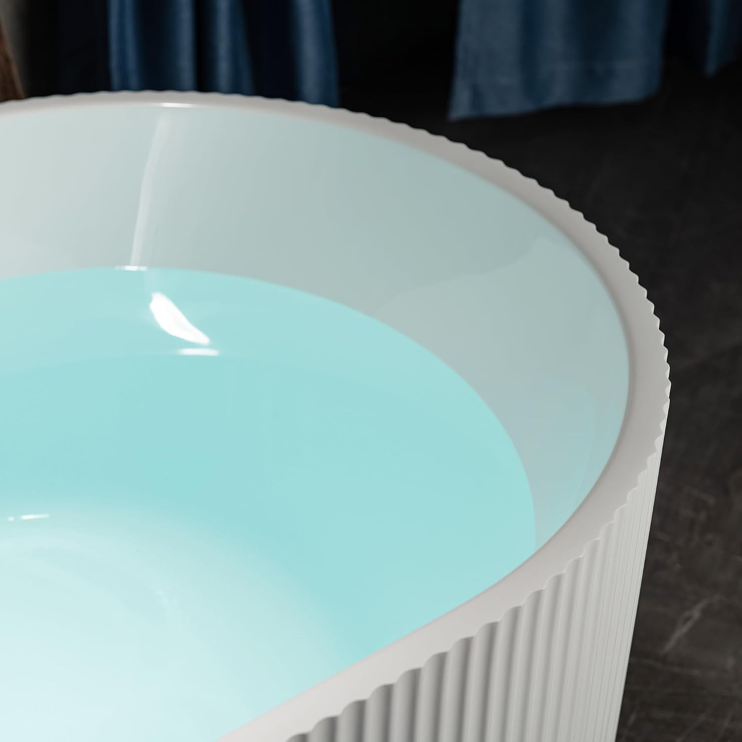 WOODBRIDGE 67' L x 31-1/2' W Freestanding Contemporary Soaking Bathtub with Matte Black Pop-Up Drain Drain and Overflow Option, White, BTA1526/B0026+MB-Drain &O