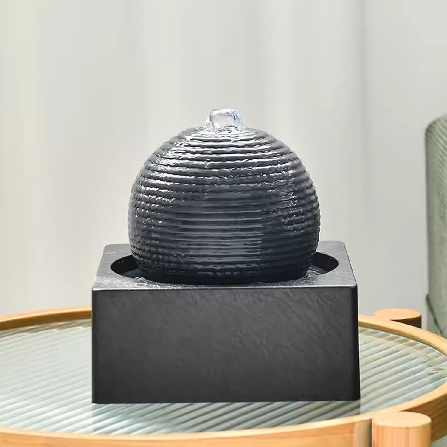 GRFIT Tabletop Fountain Living Room White Desktop Small Flowing Water Modern and Minimalist Office Circular Fountain Decorations Plastic Desktop Fountain Desktop Fountain (Color : Black)