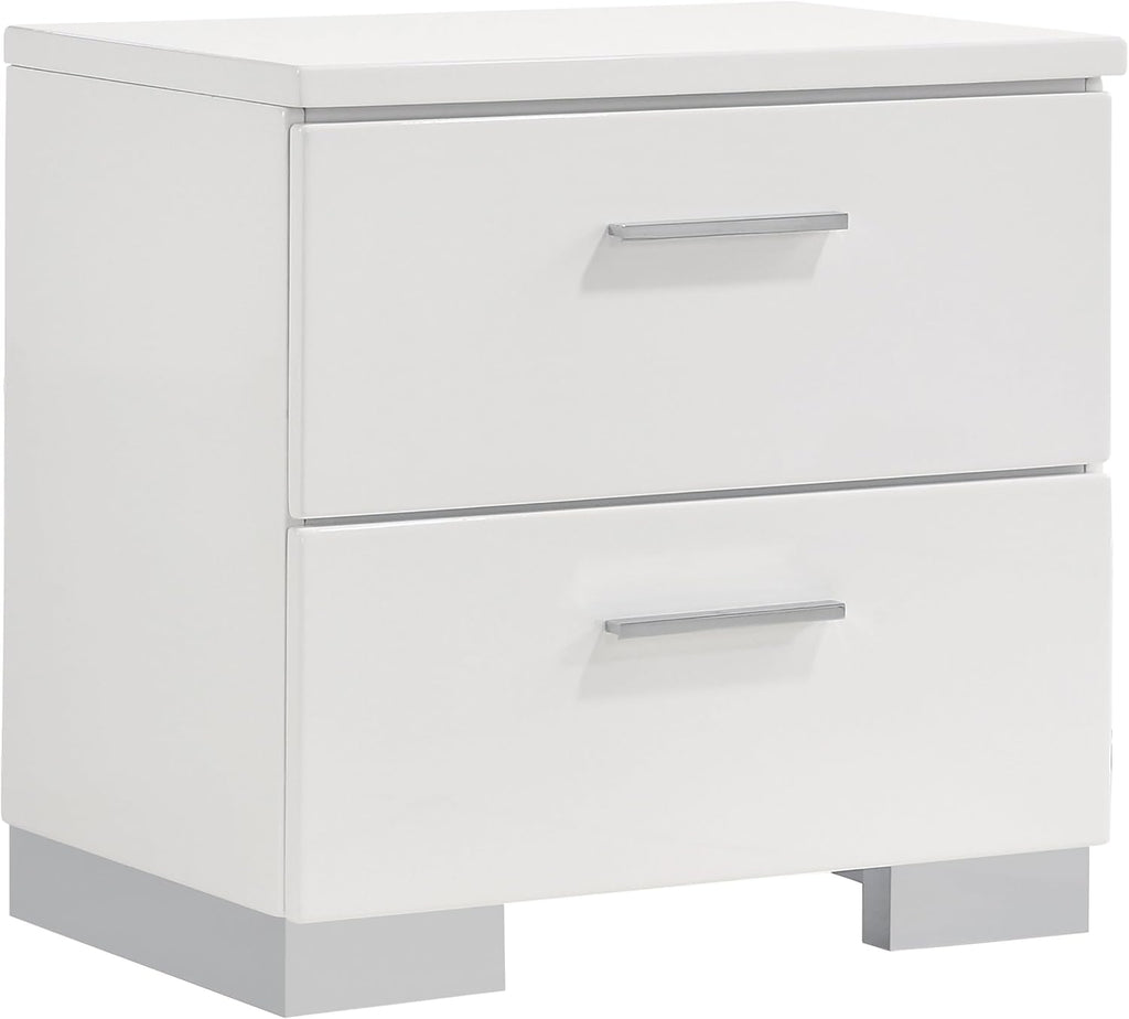 GOWE Dulcey White High Gloss 5-Piece Eastern King Bedroom Set
