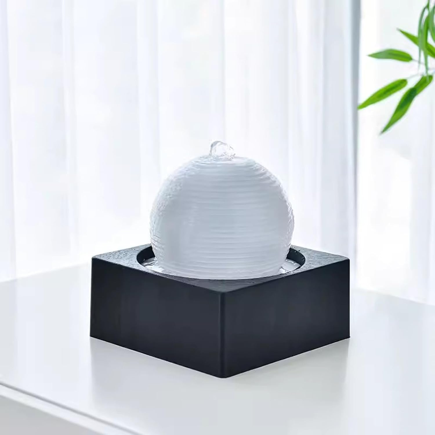 Tabletop Fountain Living Room White Desktop Small Flowing Water Modern and Minimalist Office Circular Fountain Decorations Plastic Desktop Fountain Desktop Fountain (Color : White)