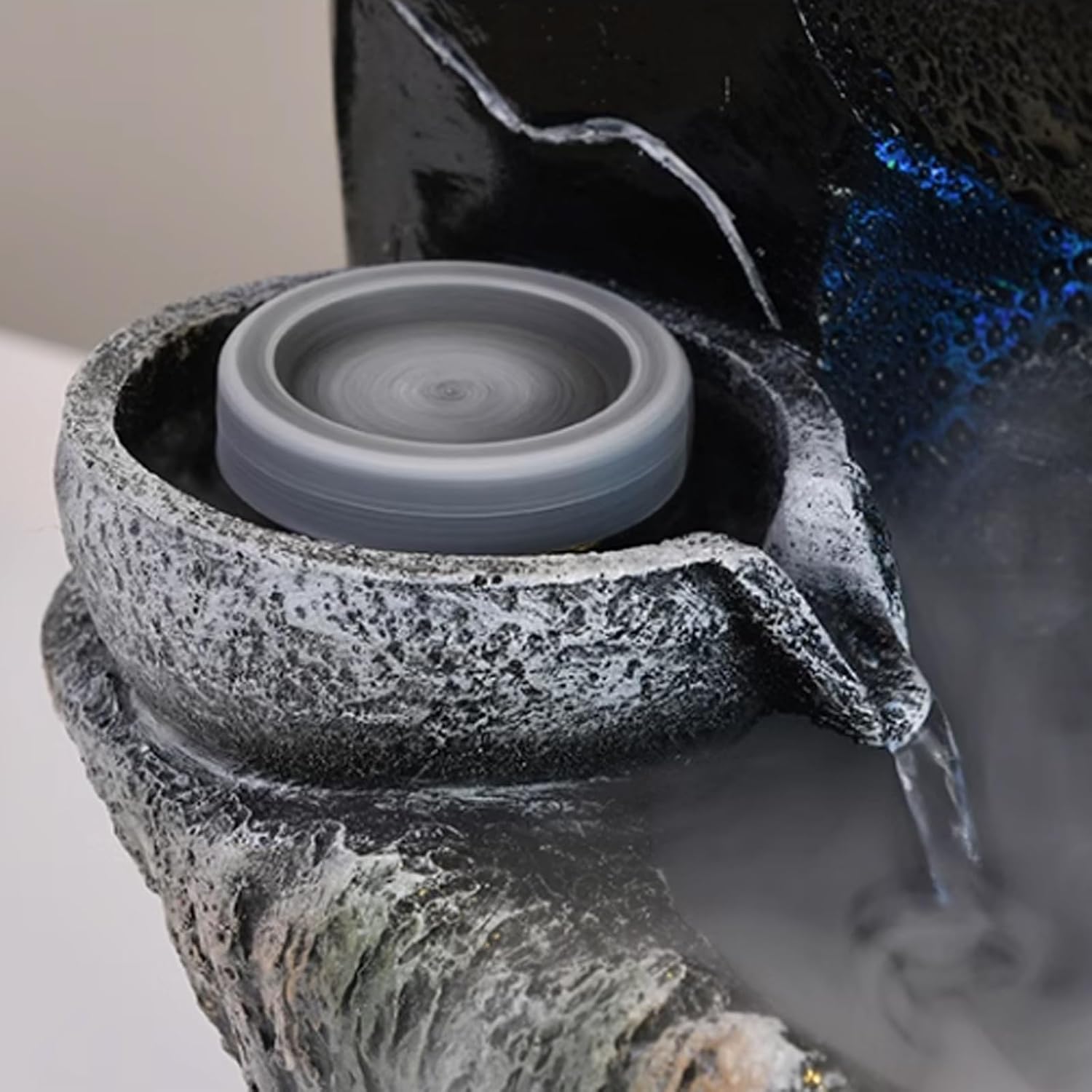 Tabletop Fountain Rocky Mountain Flowing Water Fountain Living Room Office Desktop Decoration Decoration Fountain Resin Desktop Decoration Fountain Desktop Fountain (Color : C)