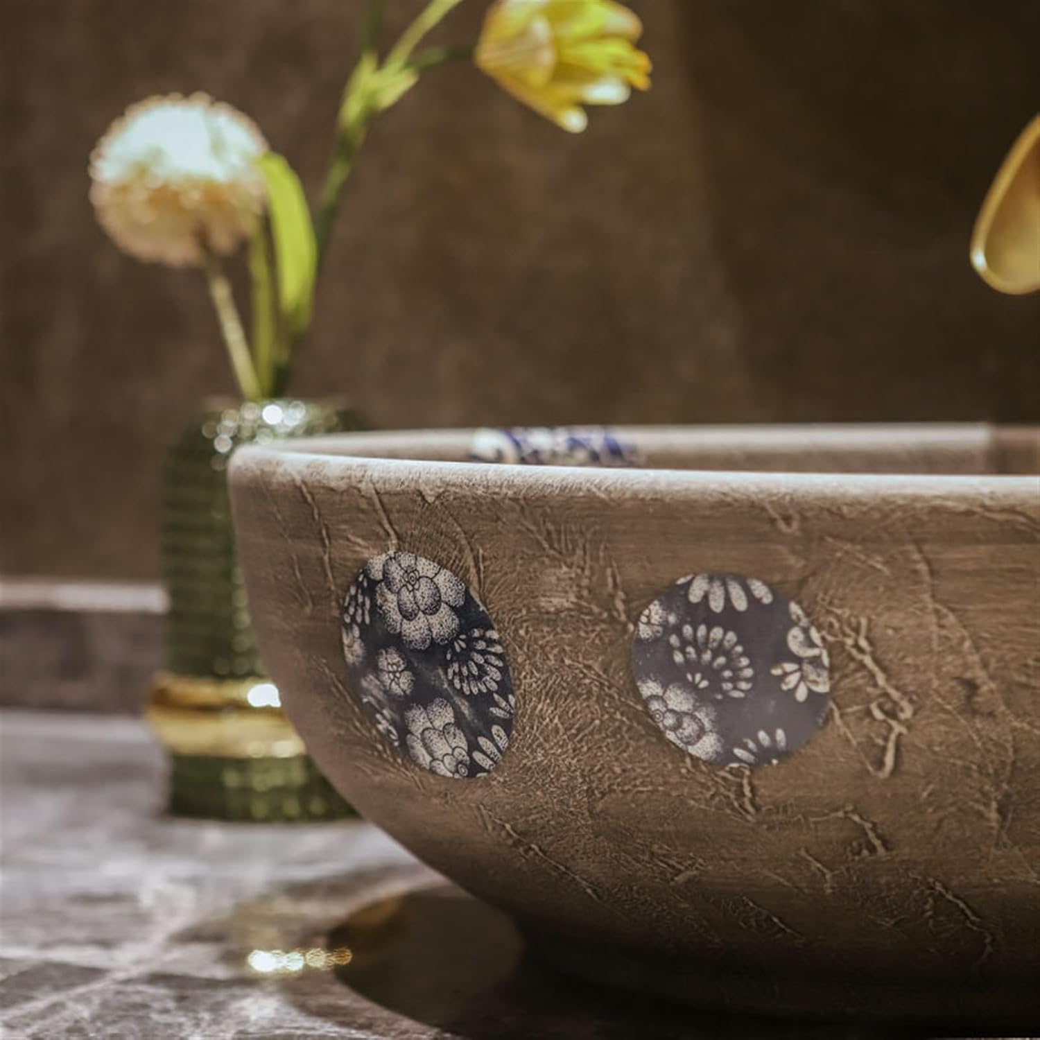 Bathroom Vessel Sink Art Countertop Basin Jingdezhen Ceramic Antique Washbasin Chinese Washbasin Round Washbasin with Accessories Bathroom Sink