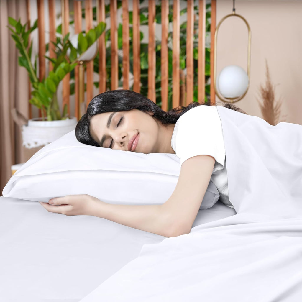 Utopia Bedding Flat Sheets - Pack of 20 - Soft Brushed Microfiber Fabric - Shrinkage & Fade Resistant Top Sheet - Easy Care (Full, White)