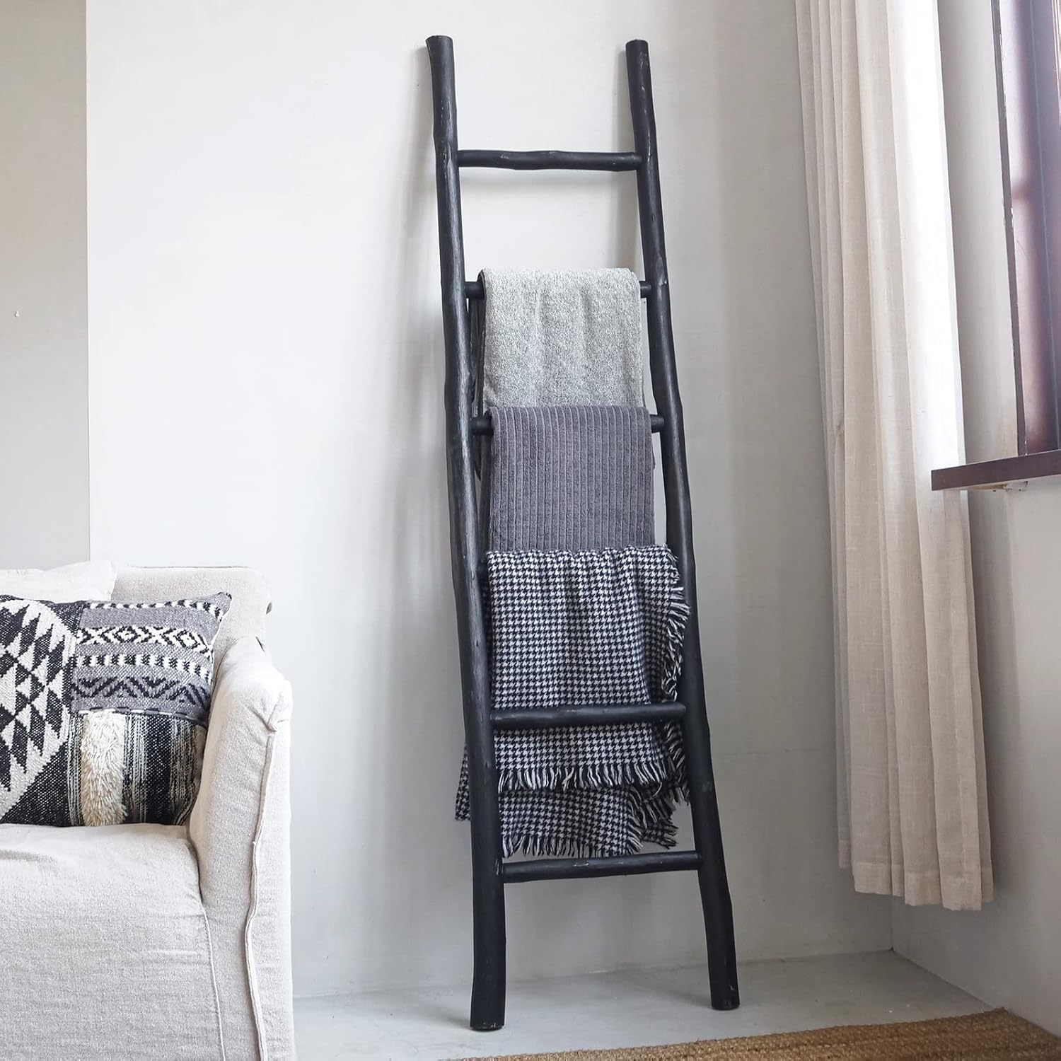 FUIN Fully Assembled 6ft Wood Blanket Ladder Living Room Decorative Wall Leaning Farmhouse Quilt Display Holder Rustic Wooden Towel Rack for Bathroom, Black