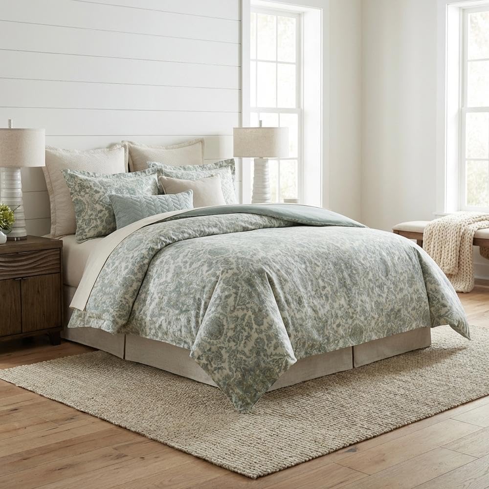 Michael Amini Northridge Multicolor King Duvet Set 8-Piece with 100% Polyester Print Face and Cotton-Polyester Back, Soft Breathable Bedding for Luxurious Comfort and Style