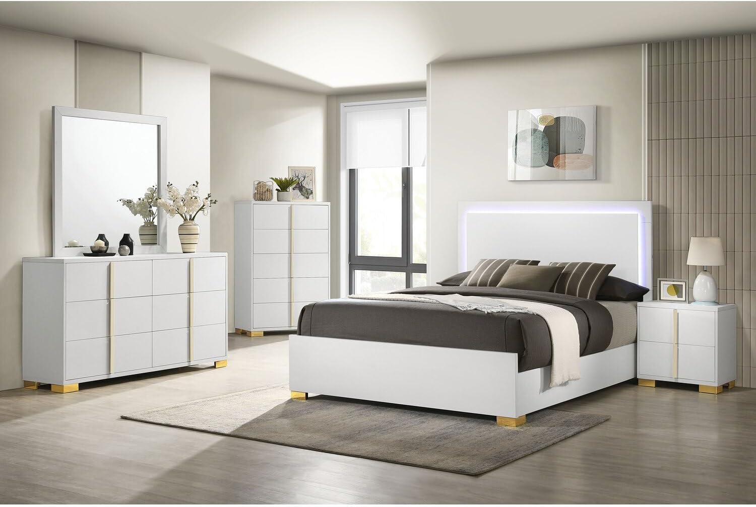 HomeStock Elegant Escape 5-Piece Eastern King Bedroom Set White