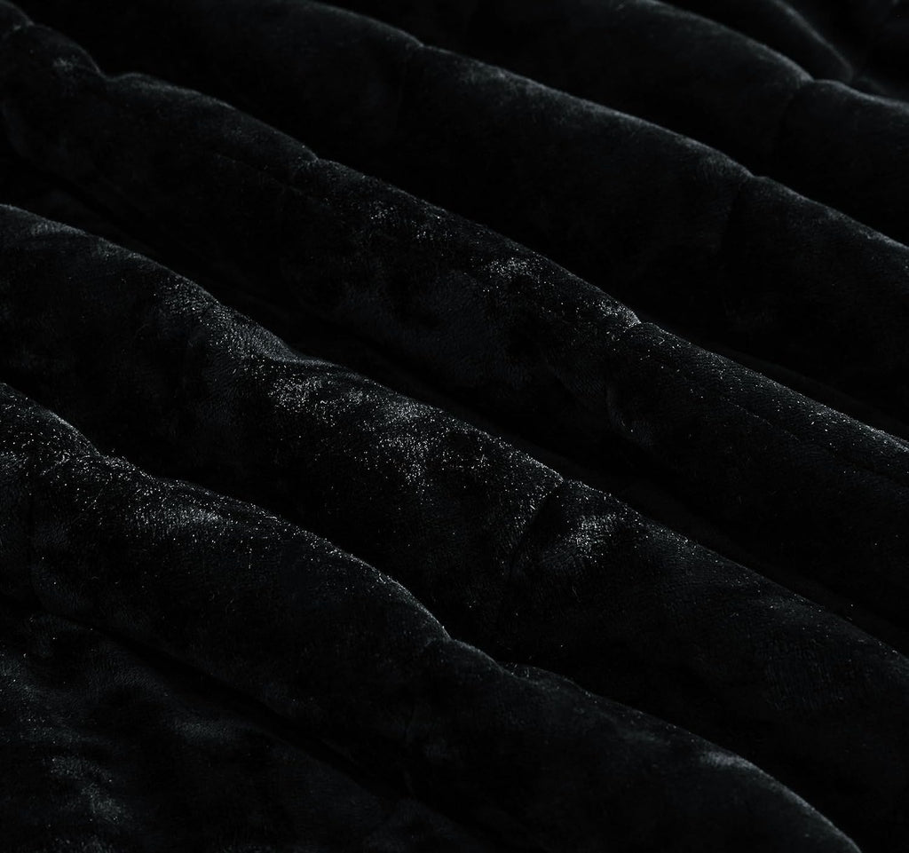 Chezmoi Collection Lux Black Velvet Quilt Oversized King Set, 3-Piece Plush Distressed Velvet Bedding All Season Lightweight Comforter Brushed Microfiber Reverse with Diamond Stitch Quilting