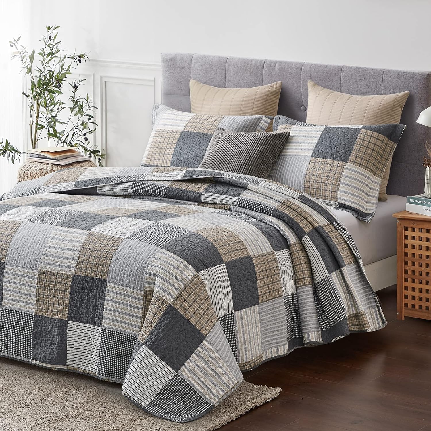 PANGUSHAN 100% Cotton Quilt Set King Size,Patchwork Plaid Bedding Bedspreads,Farmhouse Lightweight Comforter Reversible Quilt,White/Gray/Grey/Tan/Black/Cream Bed Spread King,3 Pieces