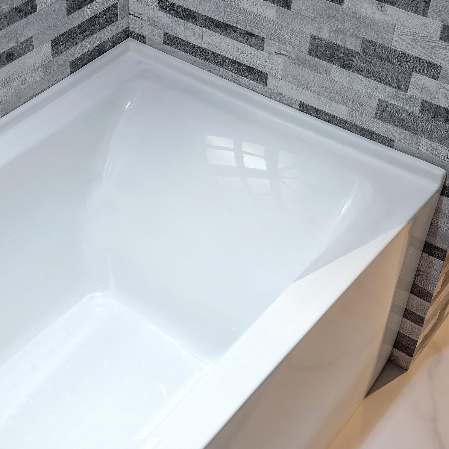 WOODBRIDGE 60' Acrylic Rectangular Alcove Soaking Bathtub in White with Left Drain, Oil Rubbed Bronze pop-up Drain Included, LB428-L