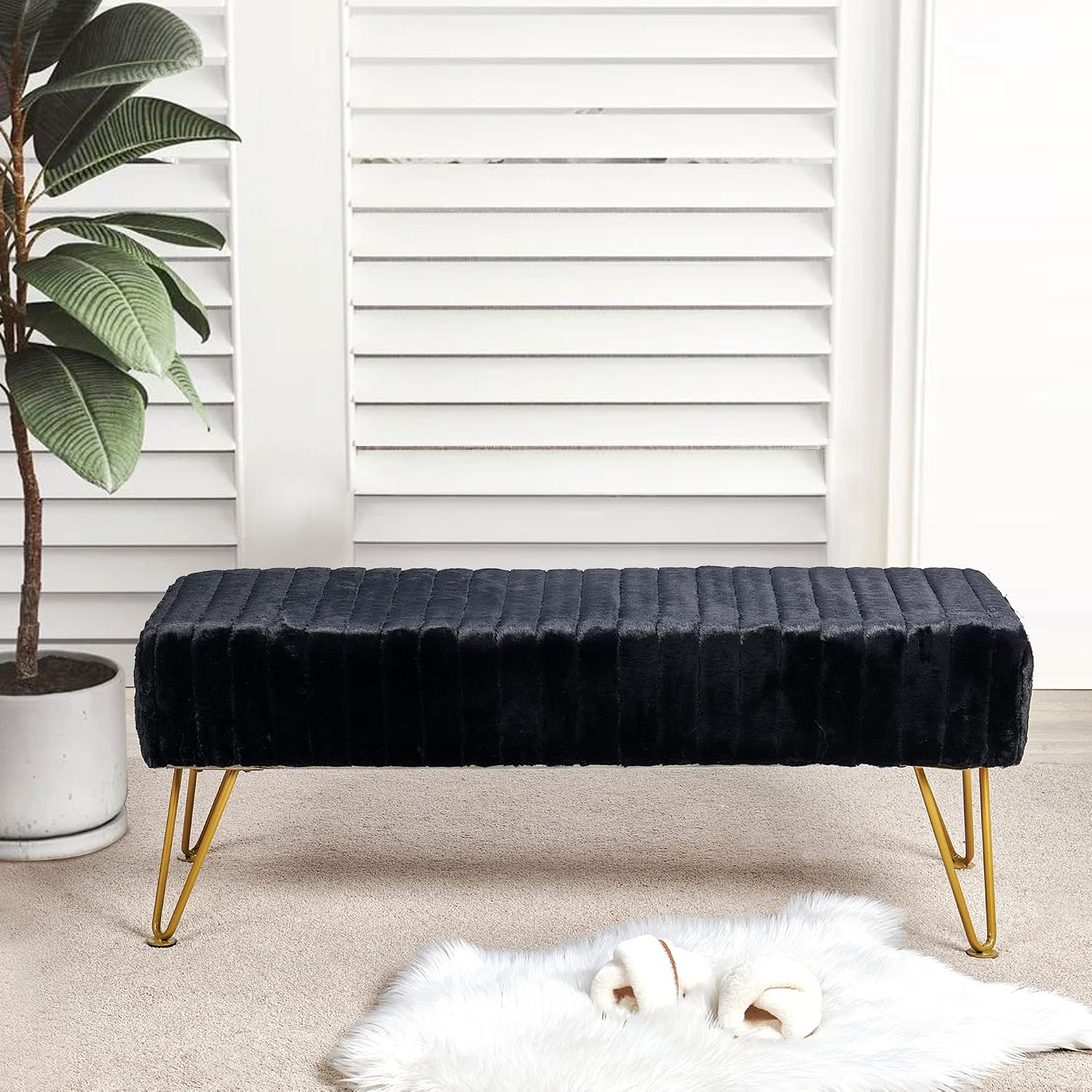 Black Soft Rectangle Faux Fur Long Ottoman Entryway Bench Furry Footrest Stool 46'x16'x17' Sturdy Accent Bench for Bedroom at The End of Bed Fuzzy Coffee Table Living Room Closet Golden Leg