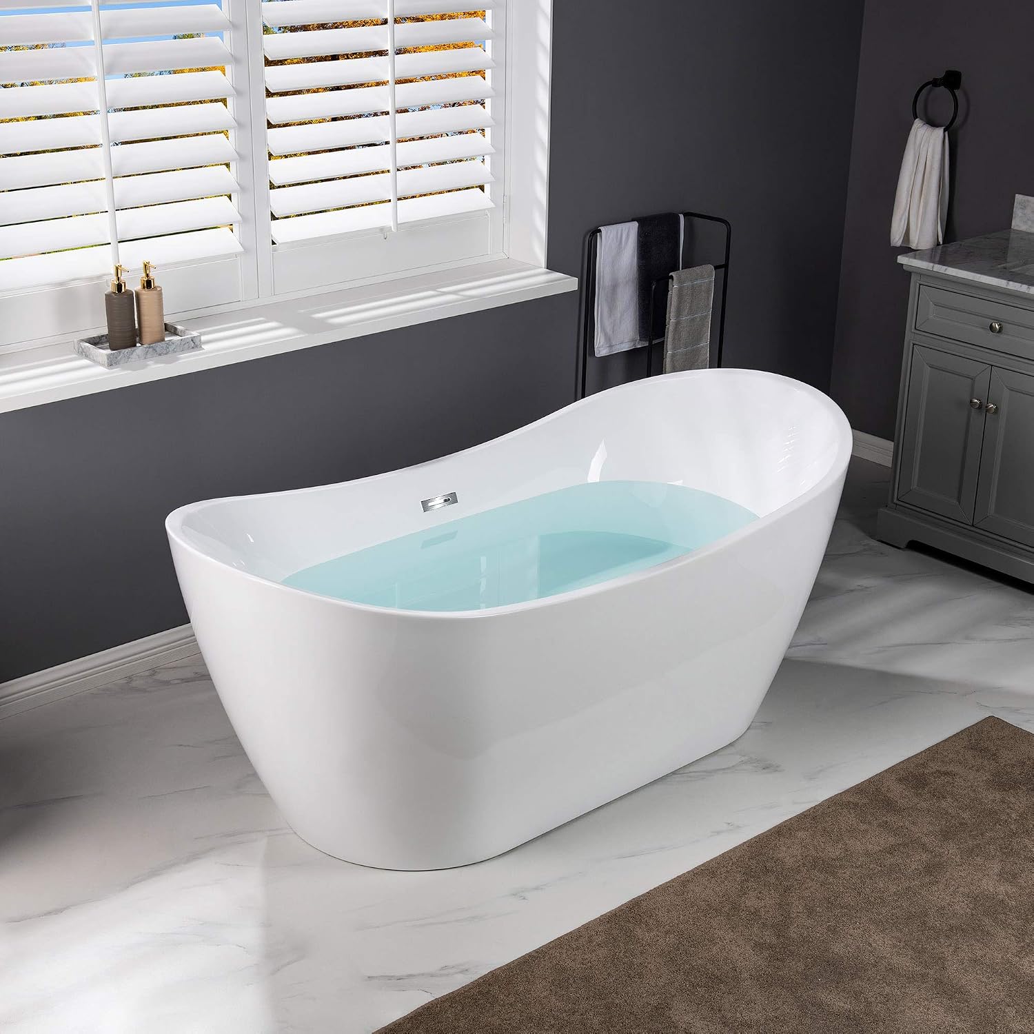 WOODBRIDGE 67' Acrylic Freestanding Bathtub Contemporary Soaking White Tub with Chrome Overflow and Drain,B0010-C