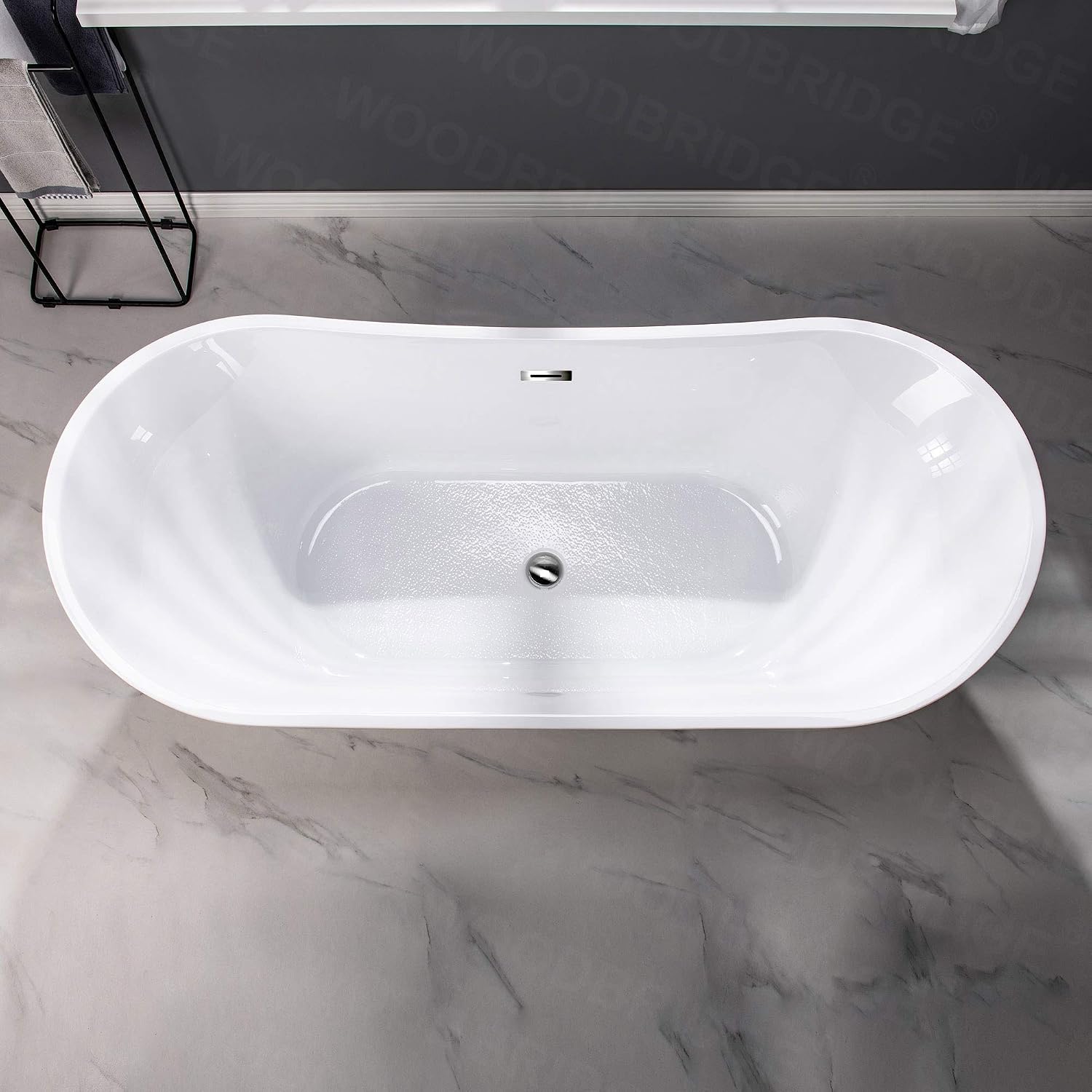 WOODBRIDGE 71' Acrylic Freestanding Bathtub Contemporary Soaking White Tub with Chrome Overflow and Drain，BTA1517-C-Drain-&O