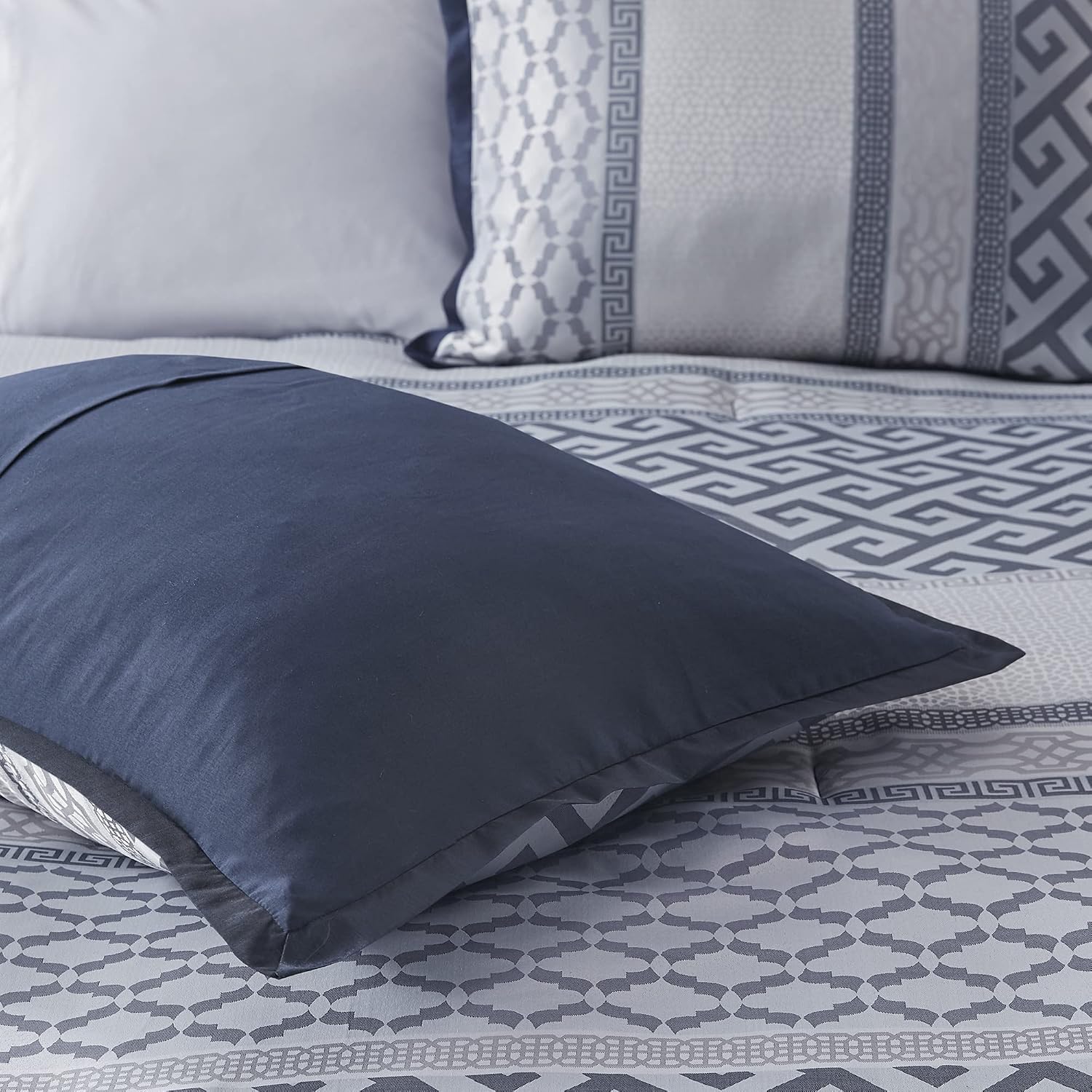 Madison Park Luxury Comforter Set-Traditional Jacquard Design All Season Down Alternative Bedding, Matching Bedskirt, Decorative Pillows, Cal King(104'x92'), Bennett, Geometric Navy 7 Piece