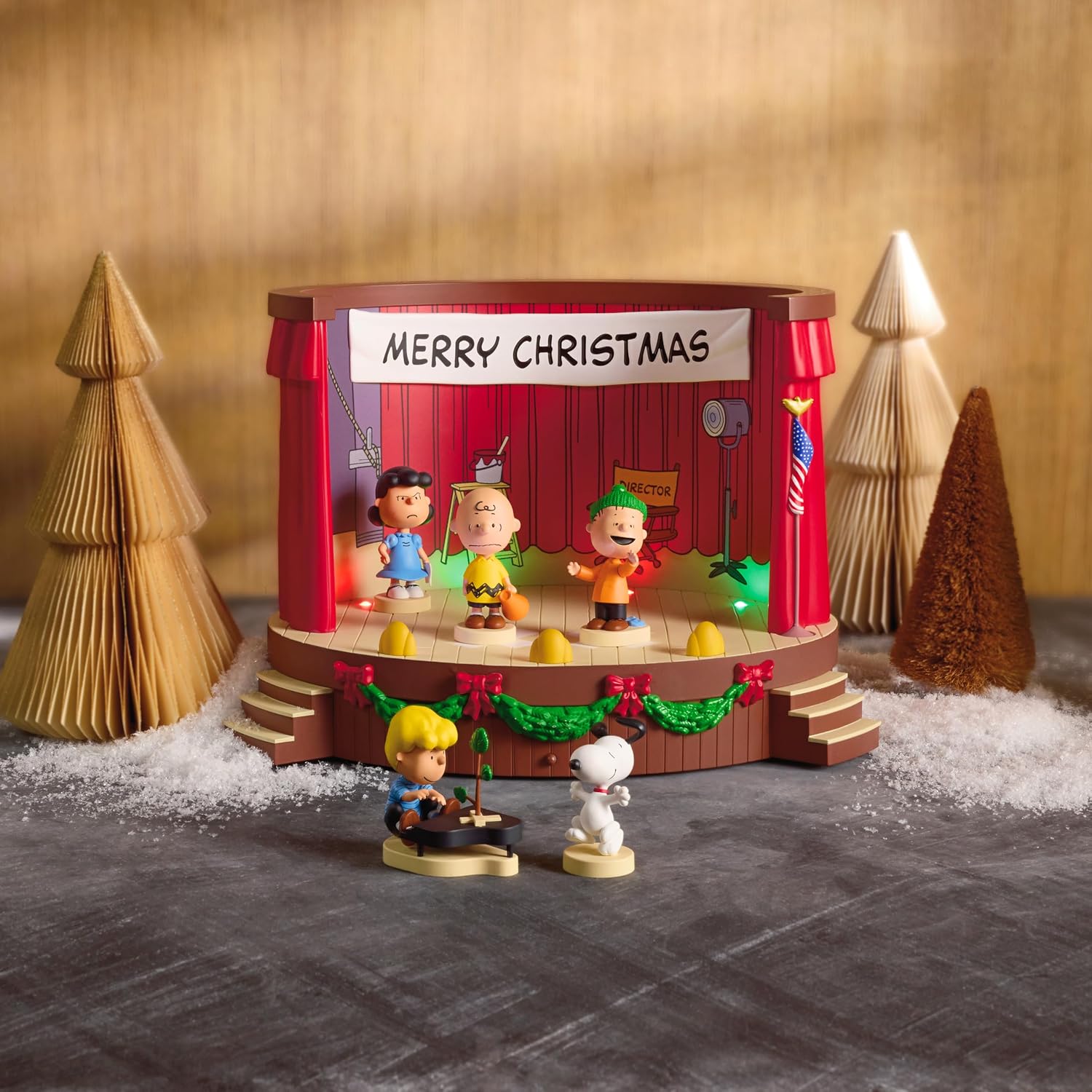Hallmark Keepsake Peanuts Christmas Tabletop Decoration, The Peanuts Gang Merry Christmas, Charlie Brown! with Light and Sound