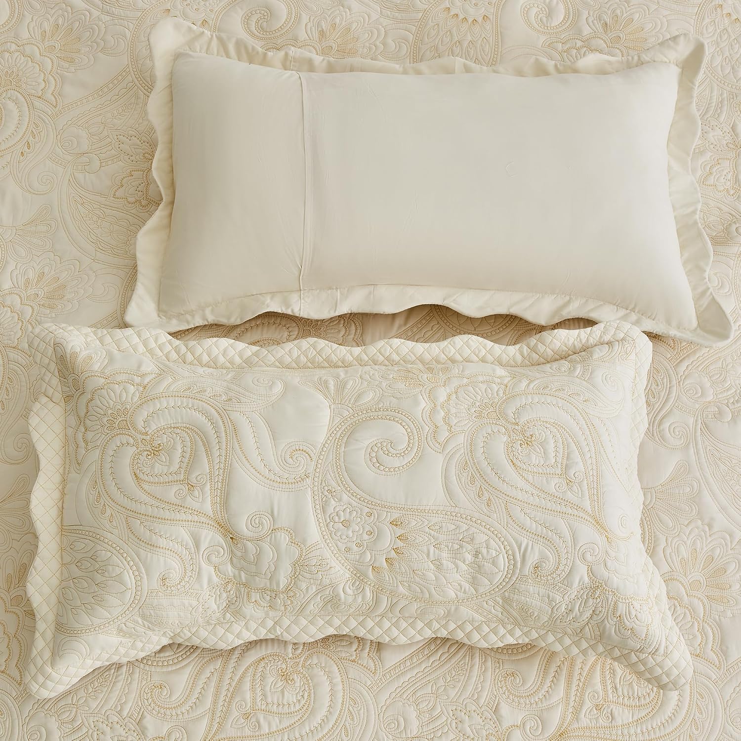 Oversized King Bedspread, Paisley Pattern Design, Lightweight Bedding Cover, Reversible, 5 Piece, 100% Microfiber, Ivory Yellow