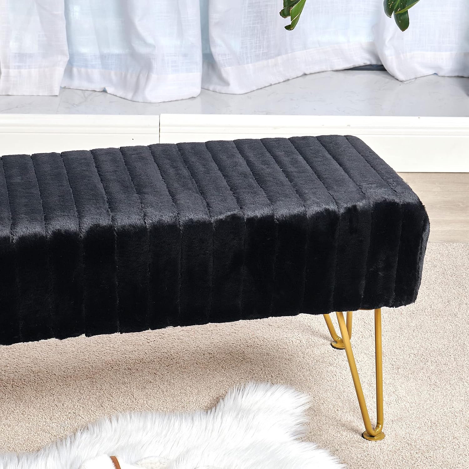 Black Soft Rectangle Faux Fur Long Ottoman Entryway Bench Furry Footrest Stool 46'x16'x17' Sturdy Accent Bench for Bedroom at The End of Bed Fuzzy Coffee Table Living Room Closet Golden Leg
