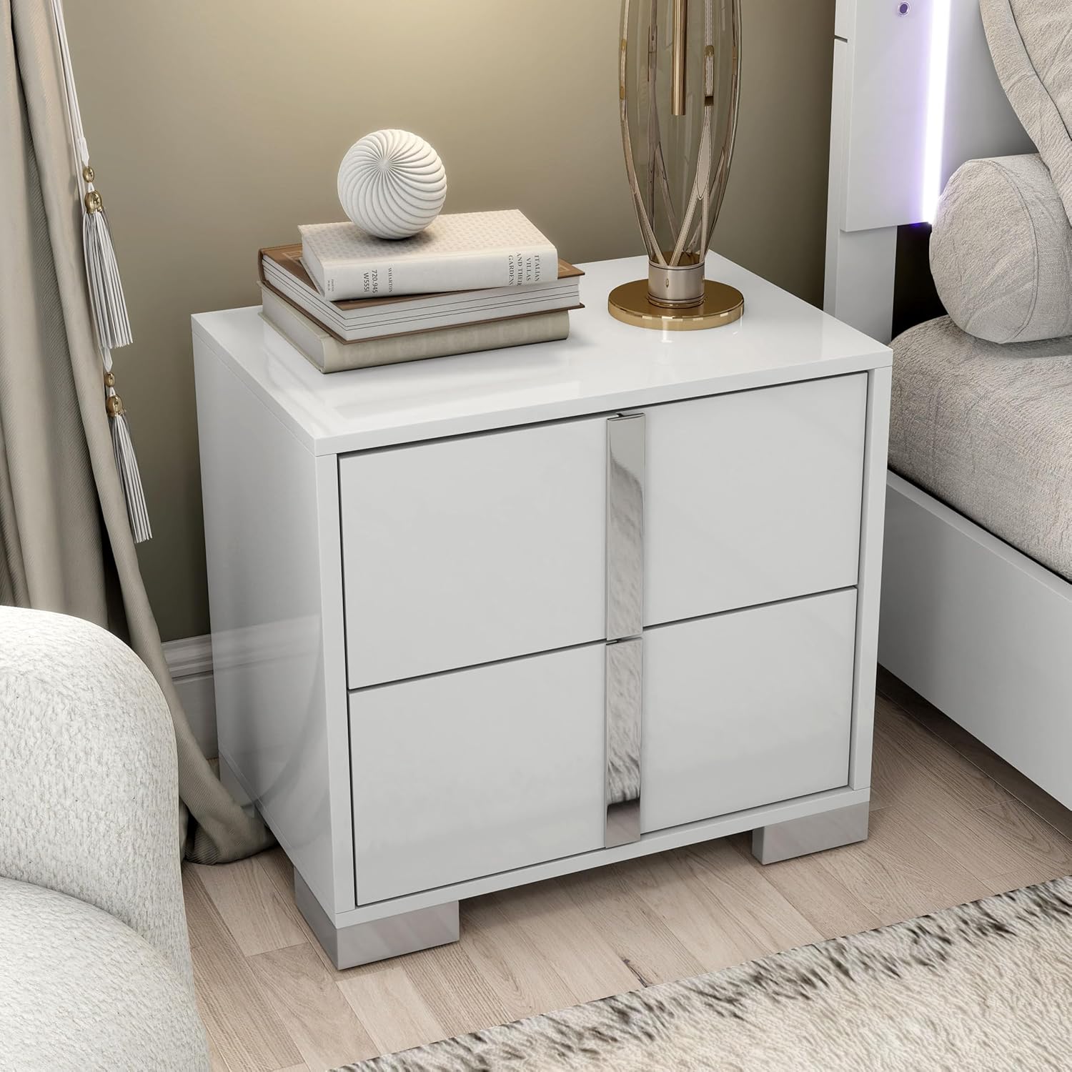 Furniture of America Alistair Modern Wood 5-Piece Bedroom Collection with Bed Frame, 2-Drawer Nightstands and 6-Drawer Dresser with Mirror, Box Spring Required,White, Queen