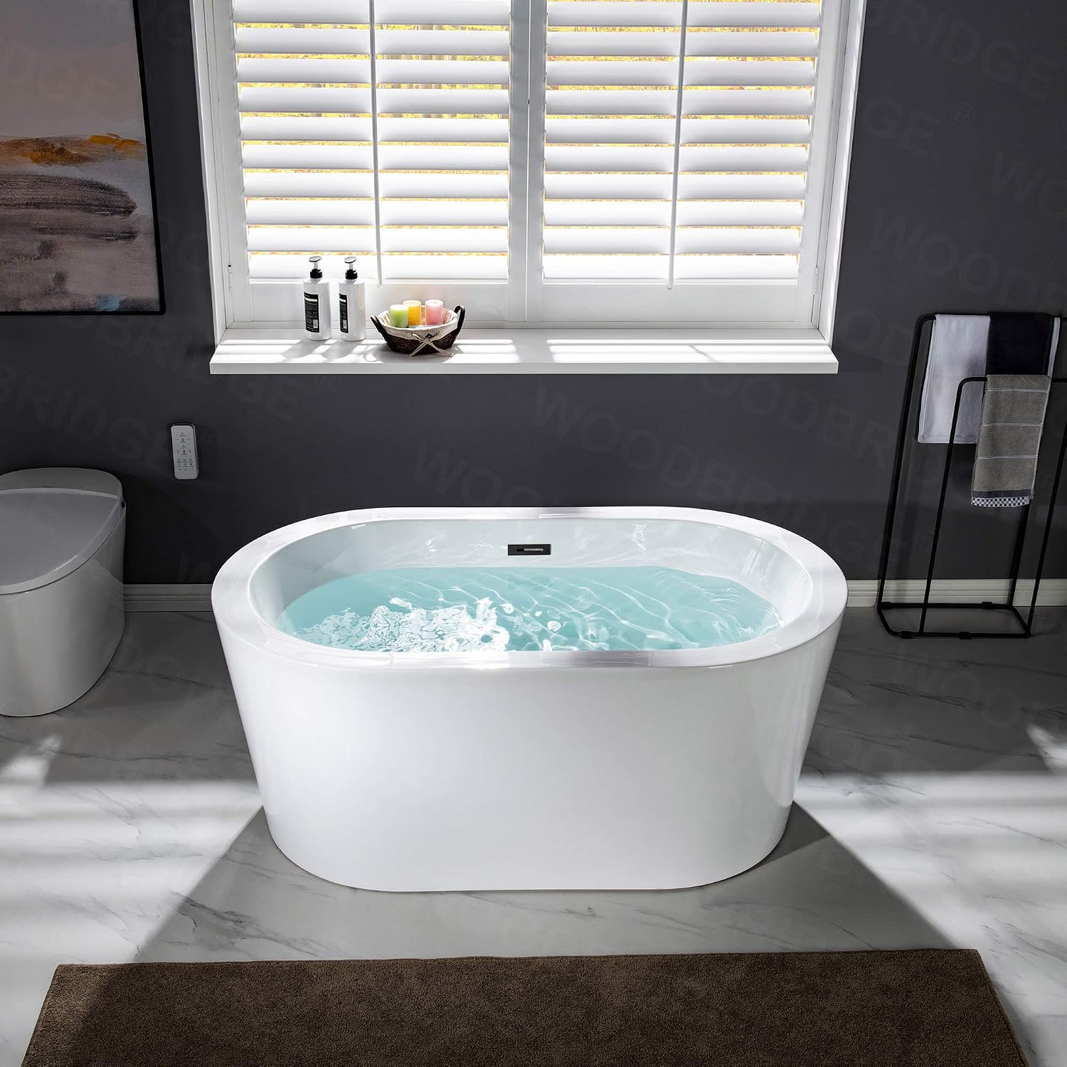 WOODBRIDGE 56' Acrylic Freestanding Bathtub Contemporary Soaking White Tub with Matte Black Overflow and Drain，B0088-MB-Drain&O