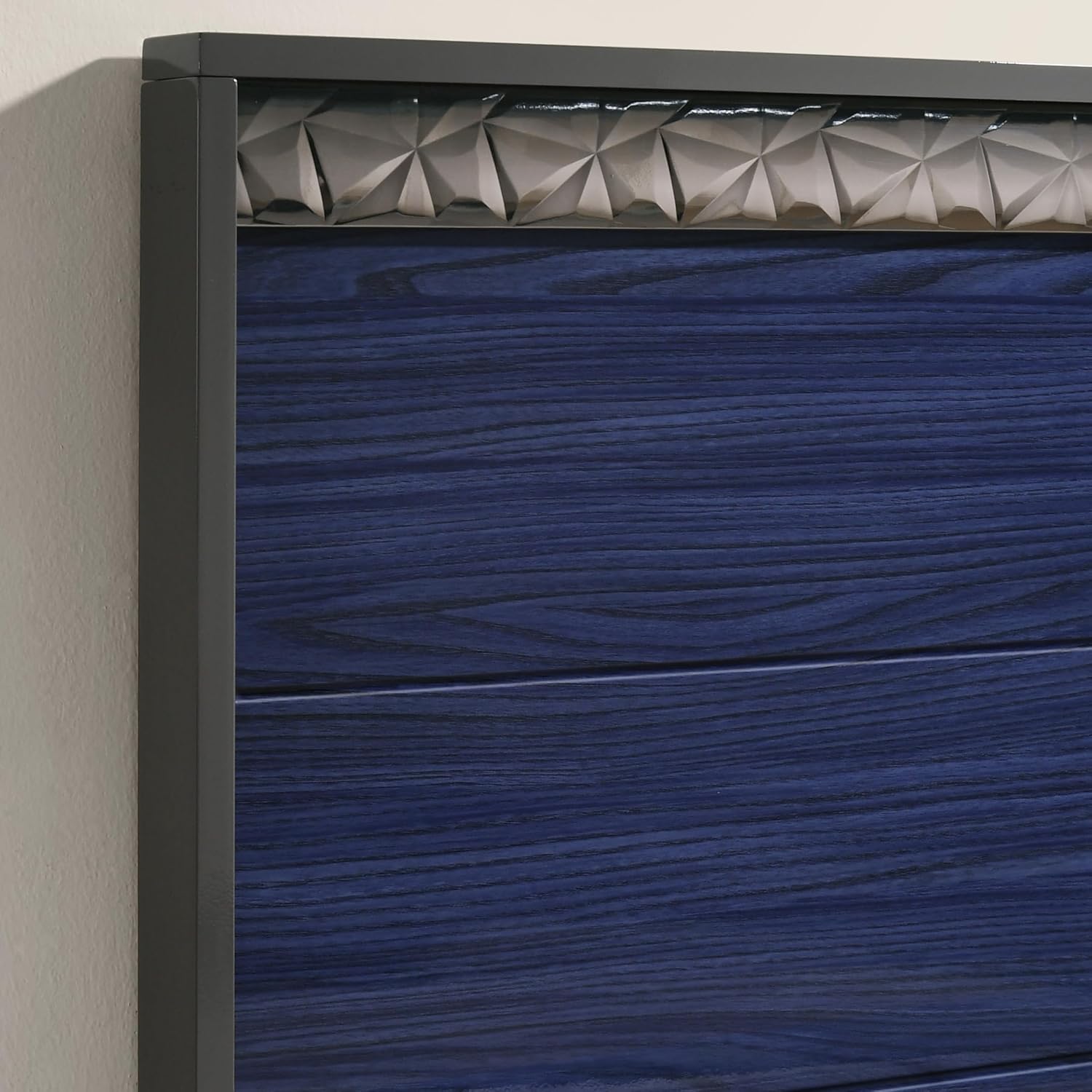 Furniture of America Scape Glam Solid Wood 5-Piece Bedroom Set with Geo Chrome Molding, Felt-Lined Top Drawer, Metal Side Glide, Square Knobs, No Box Spring Needed, King, Indigo Blue