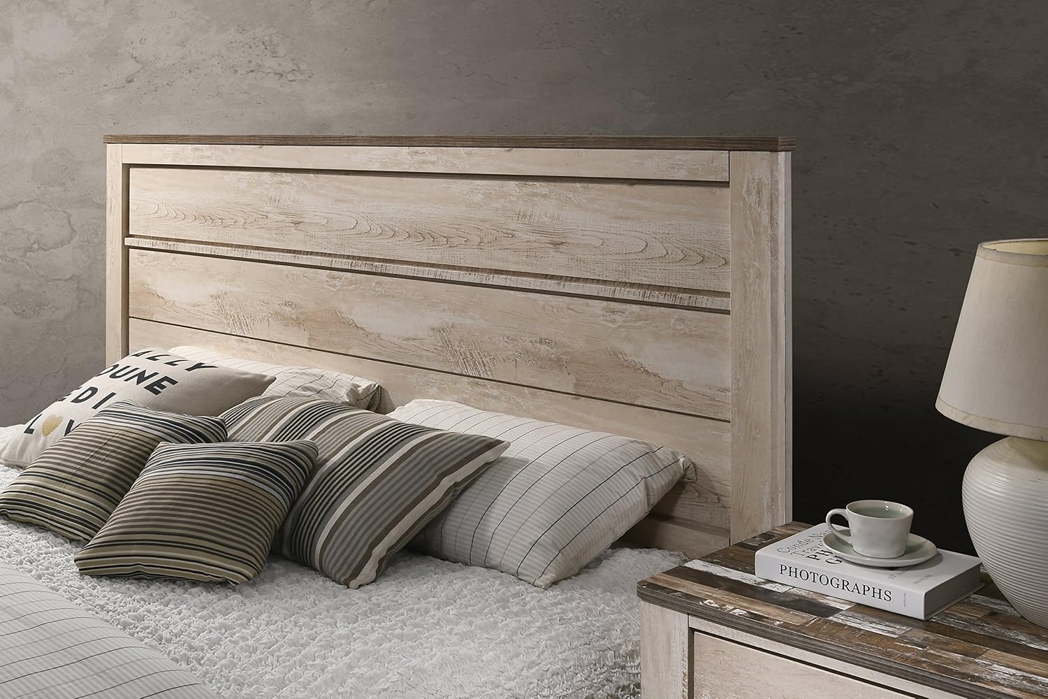 Roundhill Furniture Amerland Contemporary White Wash Finish 4-Piece Bedroom Set,