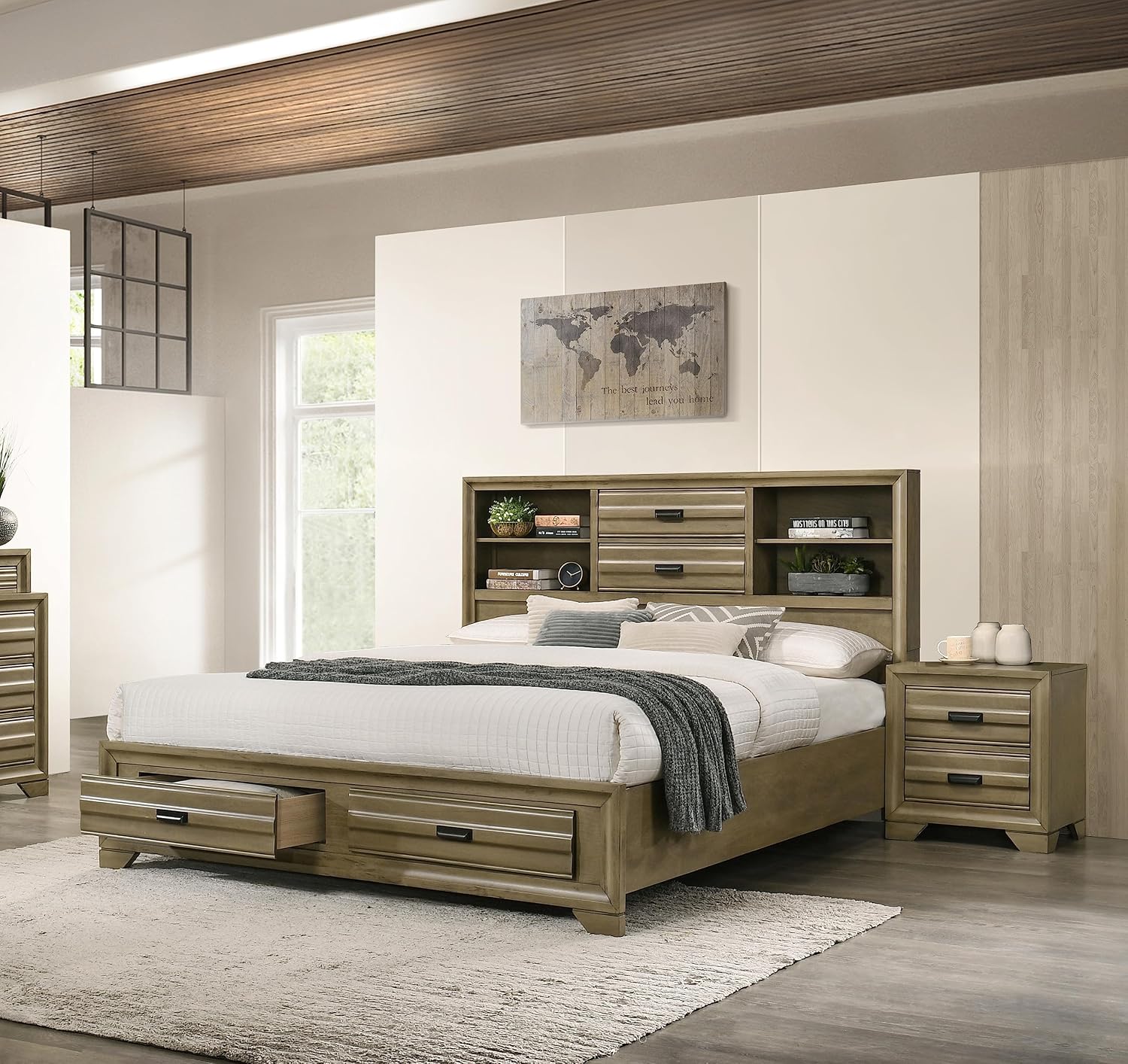 Roundhill Furniture Loiret Light Gray Finish 3-Piece Wood Bedroom Set with King Size Storage Bed with Two Nightstands