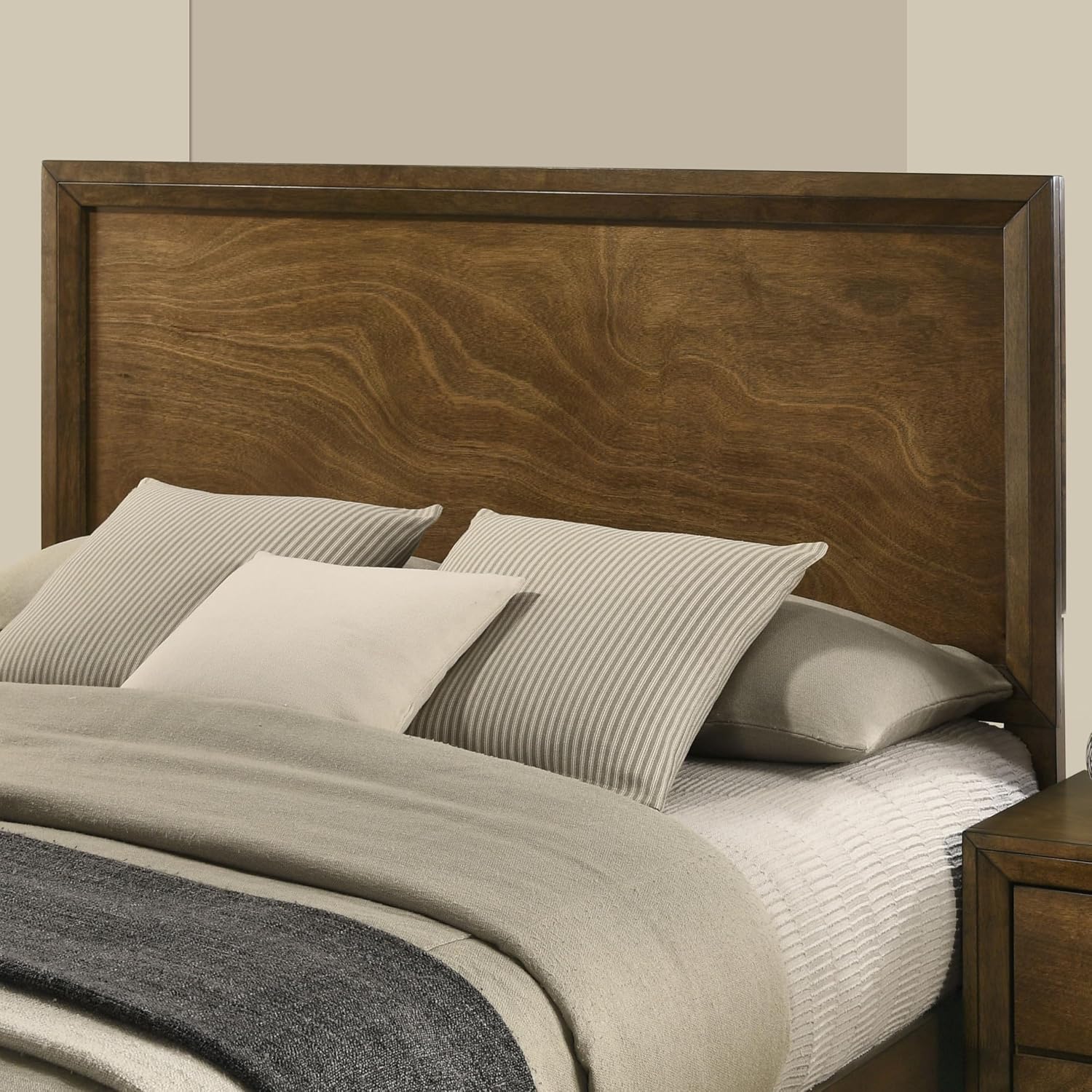 Furniture of America Extan Modern Solid Wood 5-Piece Bedroom Set with Beveled Corner, Metal Center Glide, Zinc Iron Bronze Knobs, Box Spring Needed, Queen, Walnut